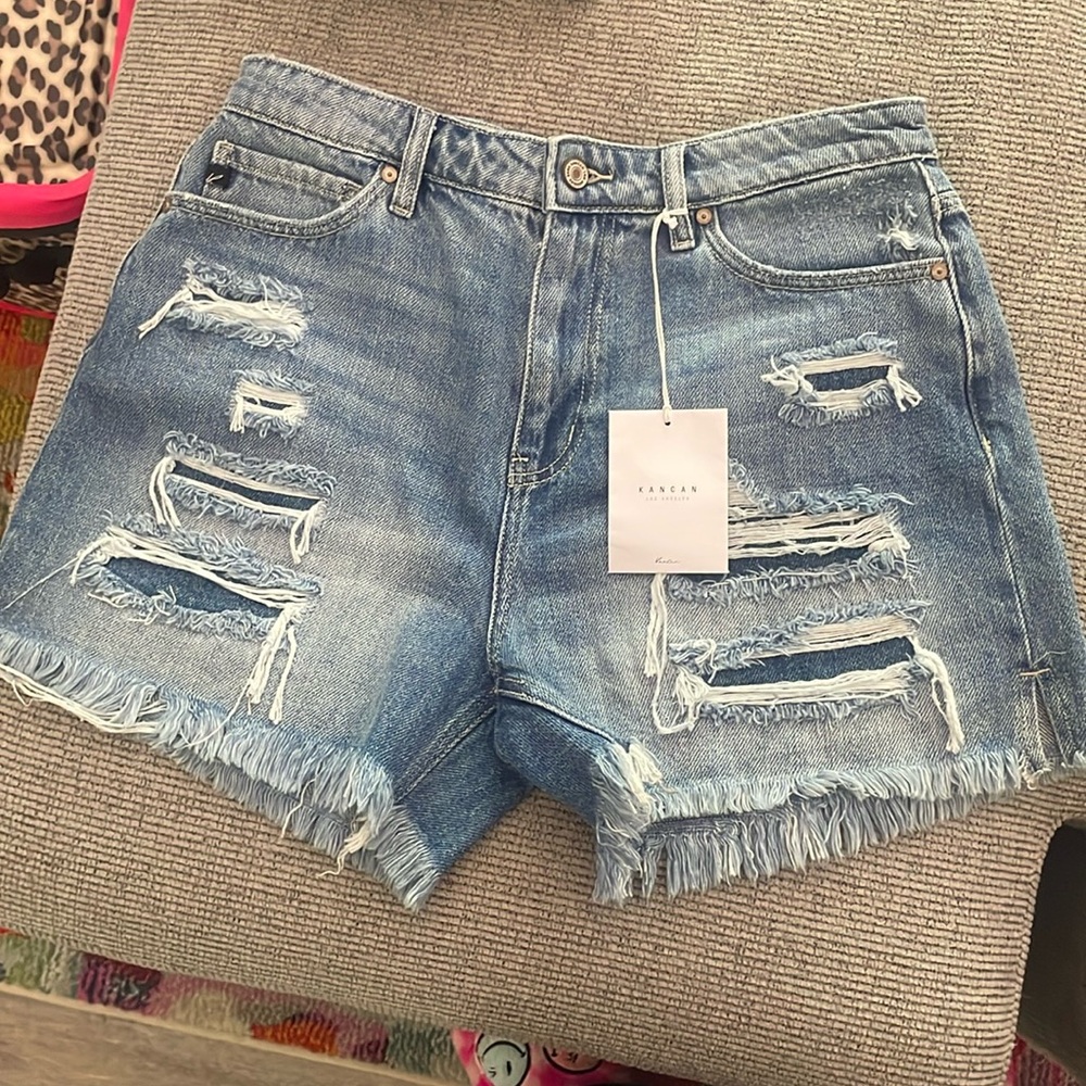 KanCan women’s high waisted shorts! Size 11/29, brand new with tags!